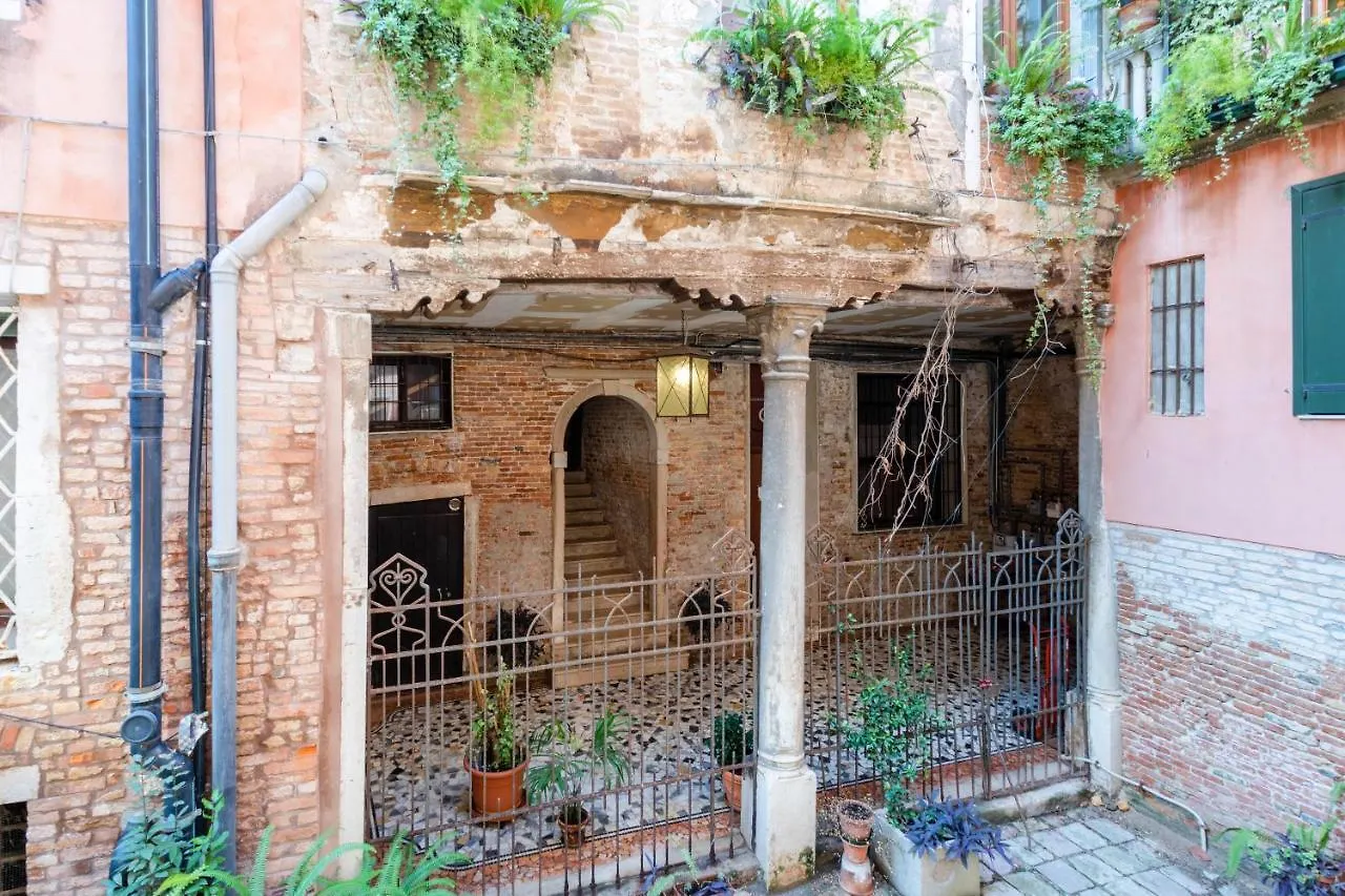 Apartment Castello Appartamento Con Vista Sul Canale X6 Venice Italy